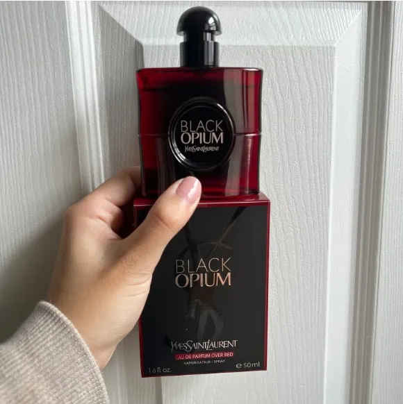 عطر Black Opium Over Red)